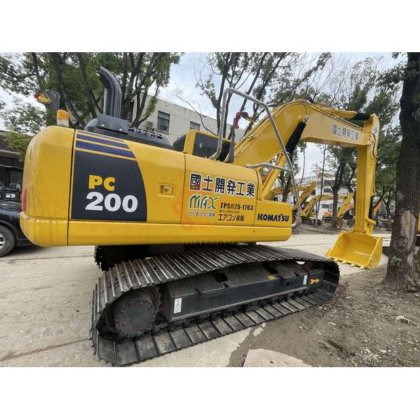 2022 Komatsu PC200-8