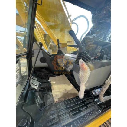 2023 Komatsu PC200-8