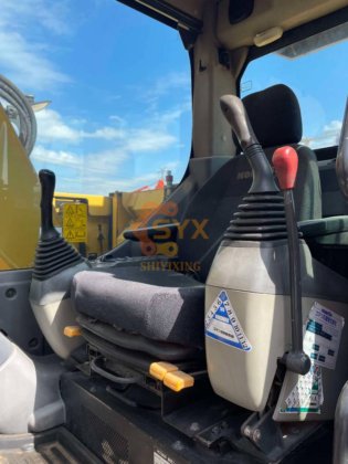 2018 Komatsu PC138US
