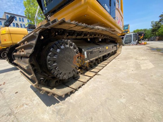 2023 Caterpillar 320D