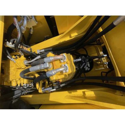 2023 Komatsu PC450-8