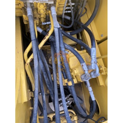 2021 Komatsu PC240-8