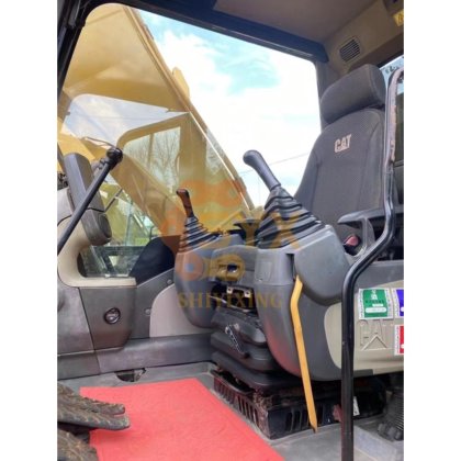 2022 Caterpillar 326D2