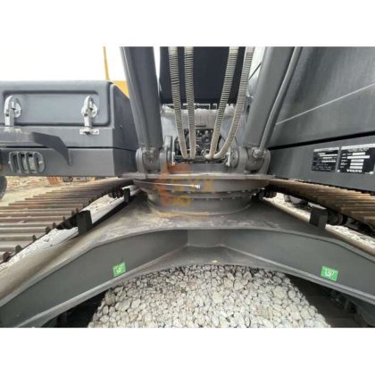 Volvo EC240B 2022
