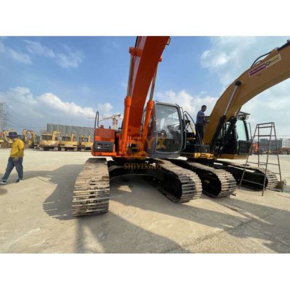 2021 Hitachi EX200