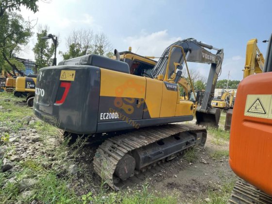 2021年沃尔沃EC200D