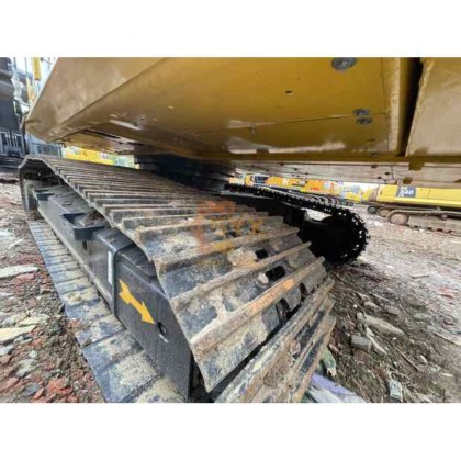 2022 Komatsu PC220-8N1