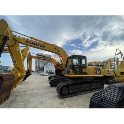 2022 Komatsu PC240-8