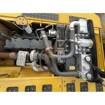 2022 Komatsu PC240-8