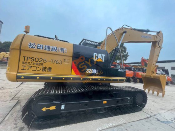 2021 Caterpillar 320D