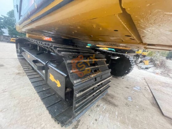 2021 Caterpillar 320D