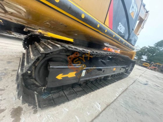 2021 Caterpillar 320D