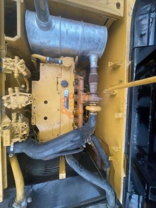 2021 Caterpillar 320D