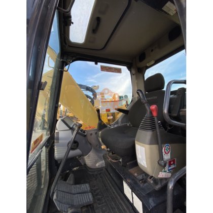 2023 Komatsu PC128US