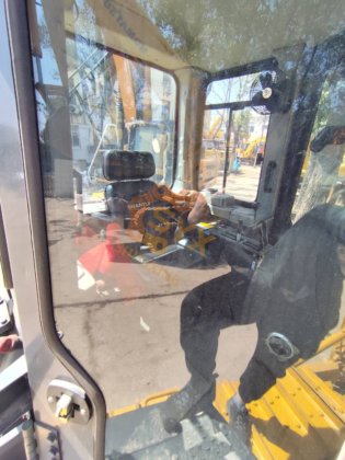 2022年式 Shantui SD16