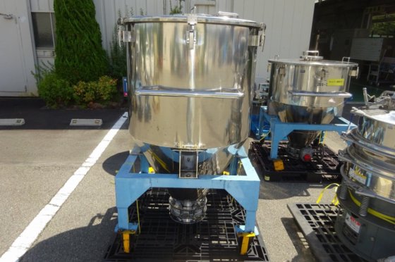 2011 粉体ホッパー