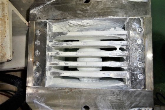 2015 小型粉砕機