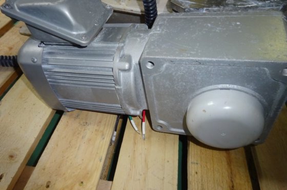 2015 小型粉砕機