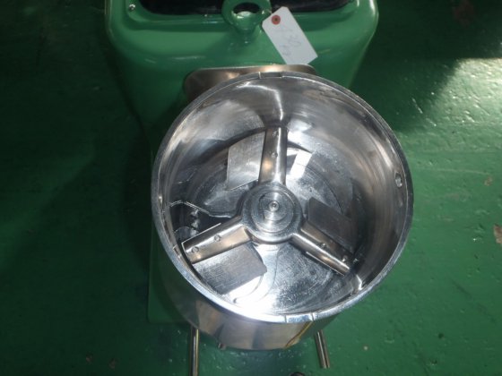 1978 岩黒製作所 304