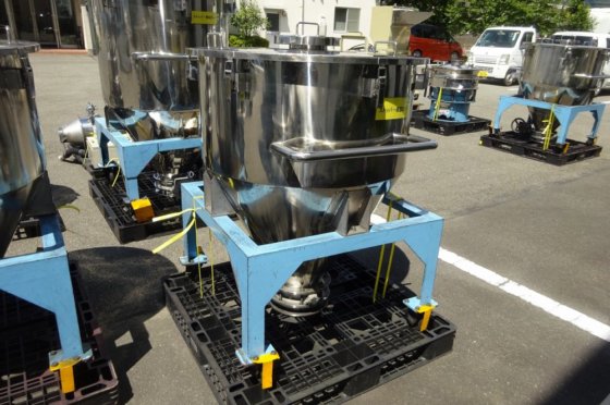 2011 粉体ホッパー