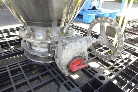 2011 粉体ホッパー