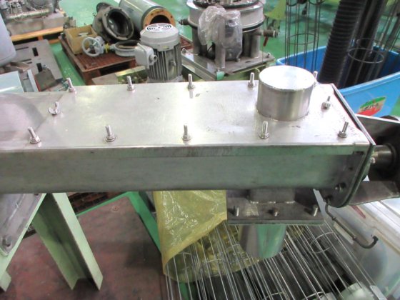 スクリューフィーダー