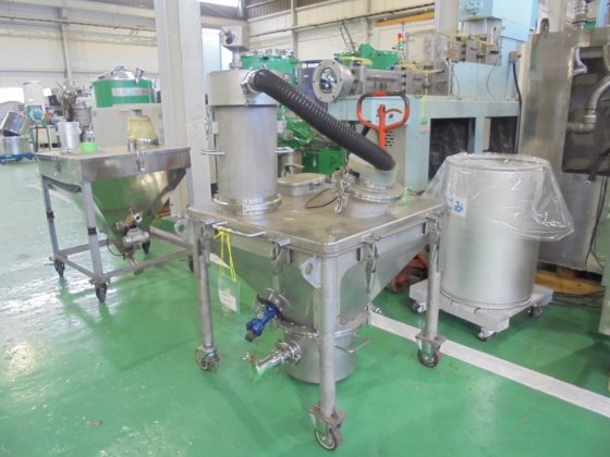 2000 粉体ホッパー