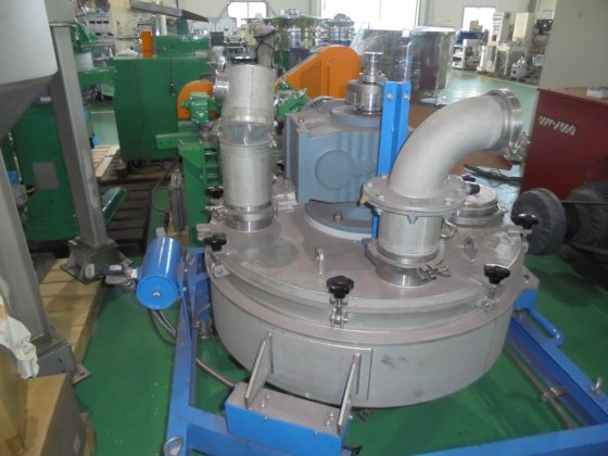 ジャケット付き撹拌機