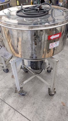 2011 タンブルミキサー（ペレット混合機）