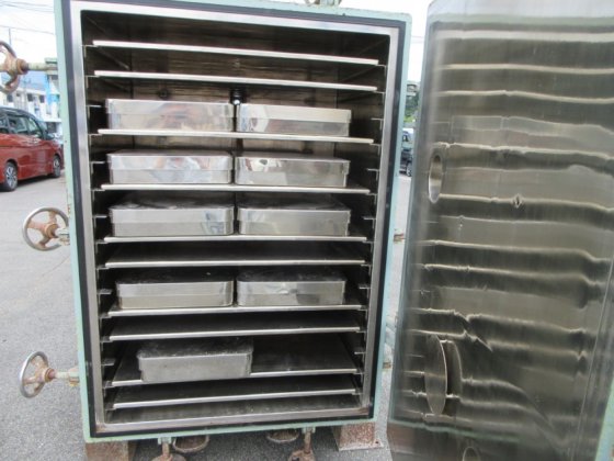 1969 真空箱型乾燥機