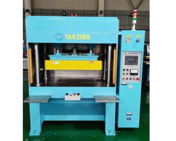 液压四柱龙门遮阳板焊接机