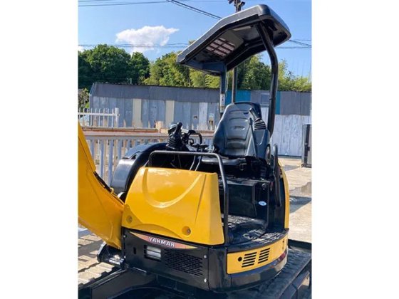 2011 Yanmar B3-6A