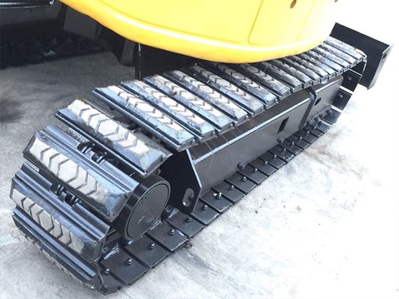 2003 Komatsu PC30MR-2