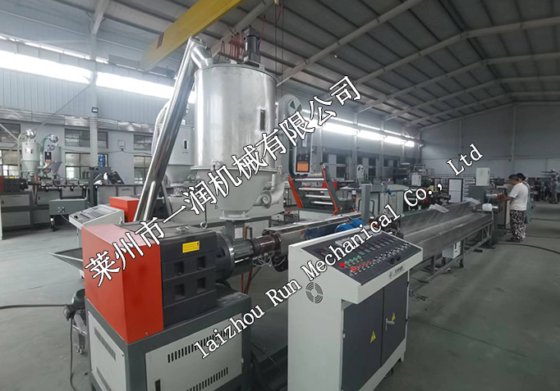 Yirun 塑钢线拉丝机