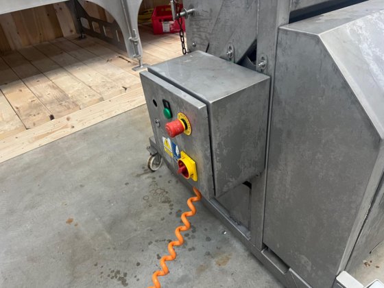 移动式欧宾手推车翻斗车