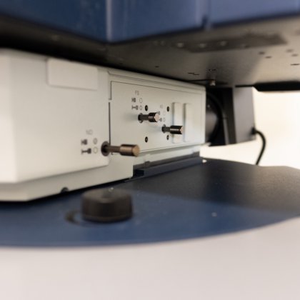 Bruker Senterra Confocal Raman Microscope in Stanwood, WA, USA