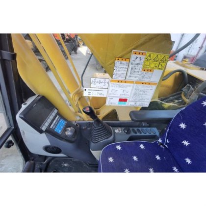 小松PC220-8挖掘机