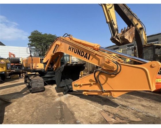 ヒュンダイ 220lc-9s 掘削機