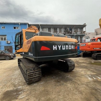 ヒュンダイ 220lc-9s 掘削機