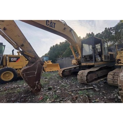 Cat E70b 油圧ショベル