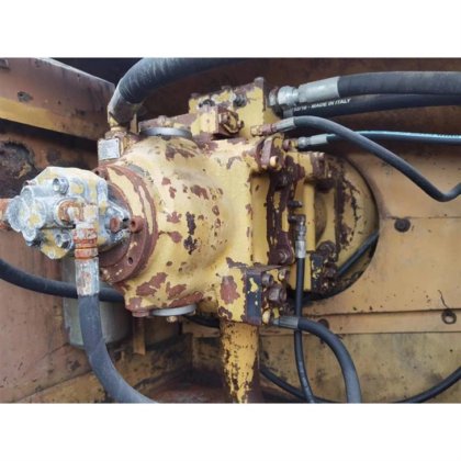 Cat E70b 油圧ショベル