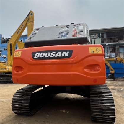 斗山Dx225lc挖掘机