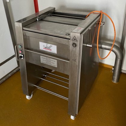 ノックピーラー