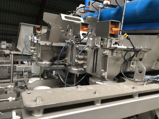 充填包装機 DOS700