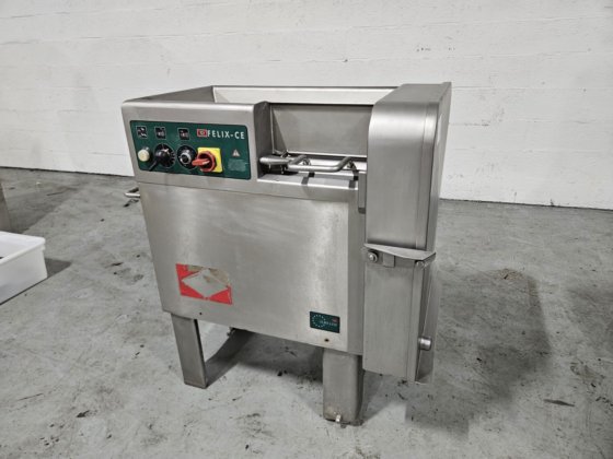 トレイフ・フェリックス・タイプ2700ダイサー