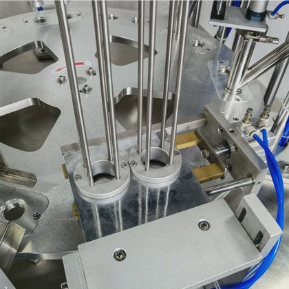 Dession 自动胶囊奈斯派索 K 杯灌装封口旋转速溶咖啡粉包装机