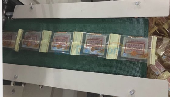 Dession 中国供应商自动糖果包装机 , 蛋糕充填封口机