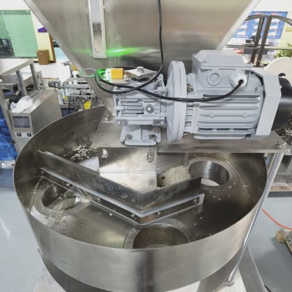 Dession 全自动容积式颗粒糖盐香料粉胡椒粉面粉咖啡小袋颗粒花生谷物豆袋包装机