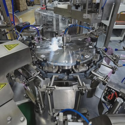 Dession 高质量自动立式拉链袋糖浆水烟袋预制袋包装机