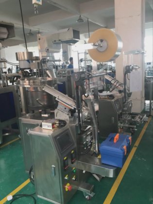 Dession 自动螺丝钉计数包装机